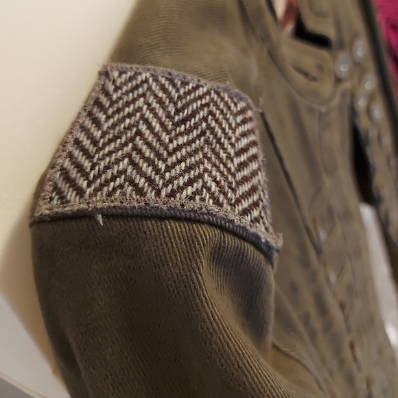 jacket - Picture 6 of 6